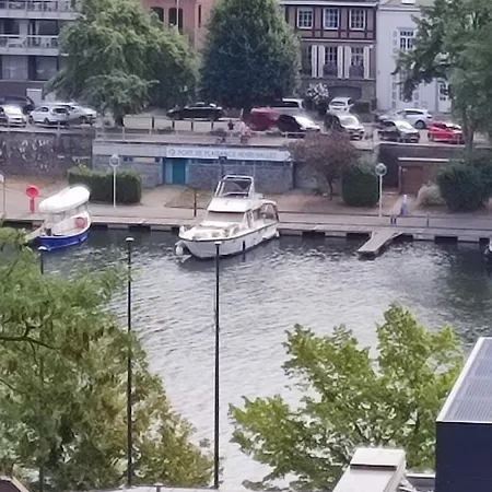 Botel Bateau White Pearl , Plusieurs Endroits Possibles Dinant Floreffe A Verifier Avec La Proprio Namur